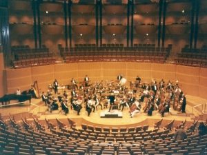 Orquesta Sinfónica Nacional de Costa Rica from above in a round bowl concert hall