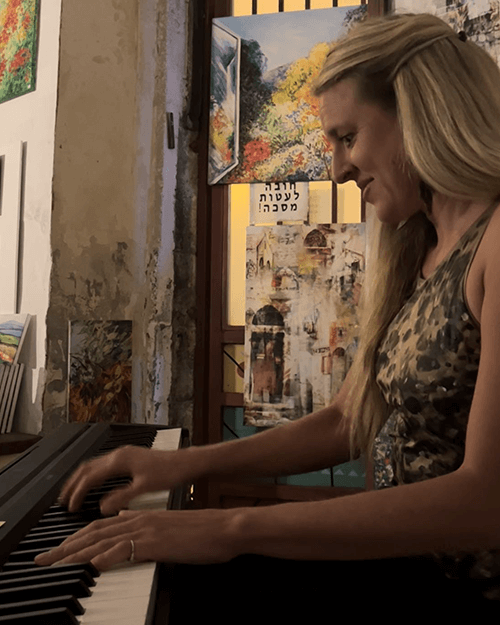 Sophie performs live at a secret dinner party at a funky art gallery in Jaffa, just south of Tel Aviv.